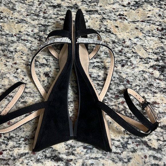 Adrienne Vittadini Formal Wedges - Picture 7 of 11